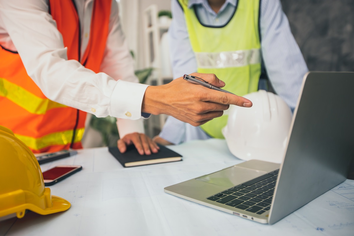 Technicians using OSHA compliance software